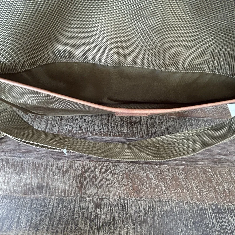 Hartmann International Flight Bag Travel Crossbody‎ Ballistic 5011-132 Commuter